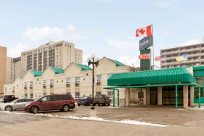 Гостиница Travelodge by Wyndham Winnipeg East  Виннипег